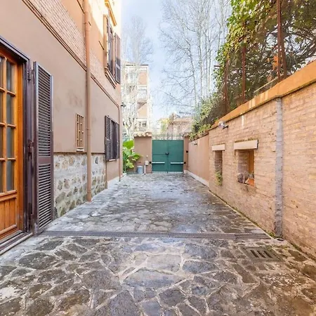 Villa Residenza Latina -charme & Relax *