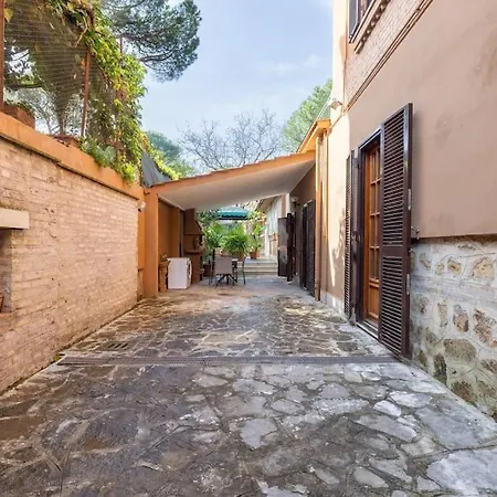 Villa Residenza Latina -charme & Relax Roma